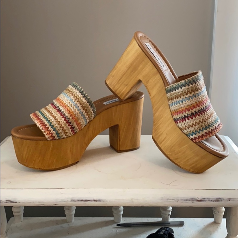 Steve Madden Raffia Wooden Platform Mules
